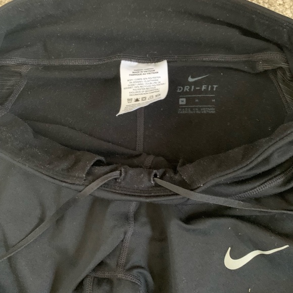 Black Nike Dri-Fit drawstring leggings - Picture 10 of 10